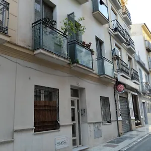 https://apt-centre-studio-parking.hotelsinnerja.org